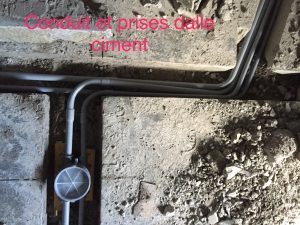 Conduit et prises dalle de ciment - Branchement et installation panneau électrique - Secteur Résidentiel Marois Électricien & Fils